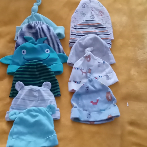 Boy beanies - Picture 1 of 1